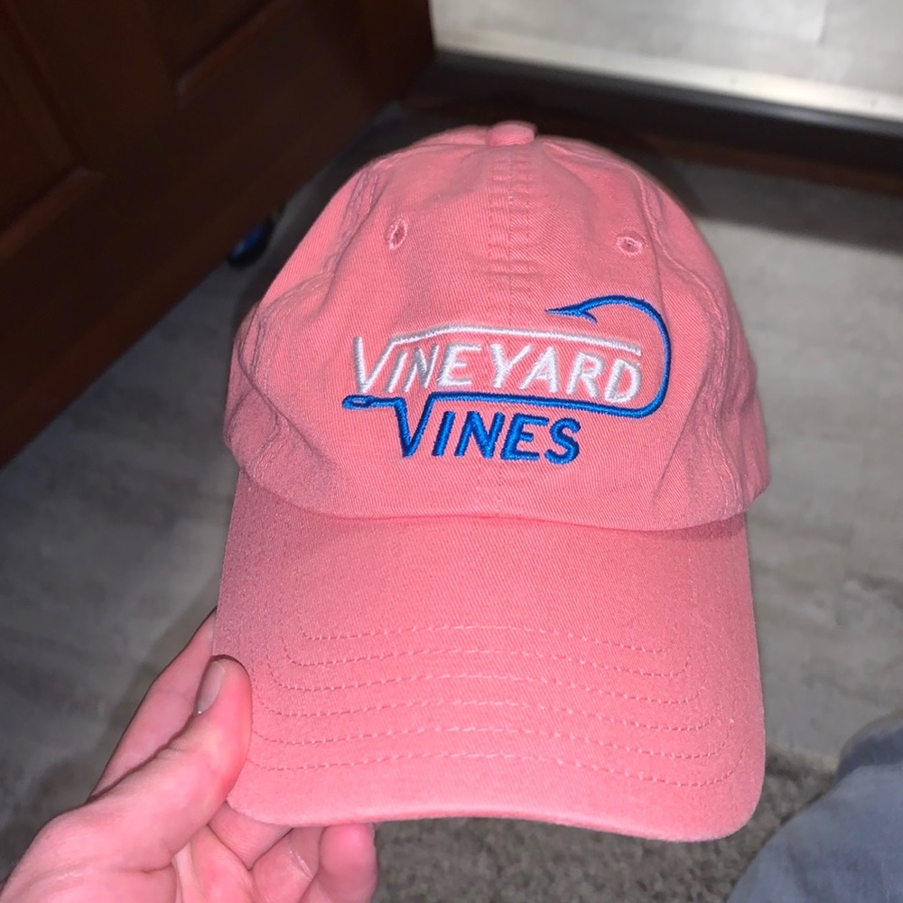 vineyard vines hat